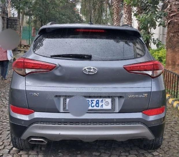 Hyundai Tucson 2017 Gray