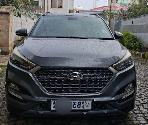 Hyundai Tucson 2017 Gray