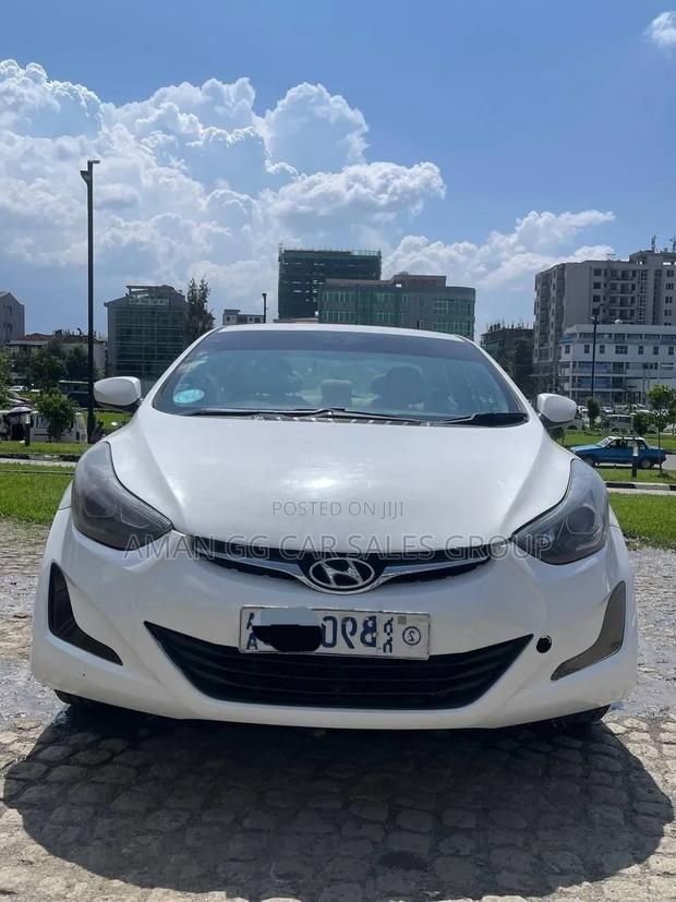 Hyundai Elantra 2015 White