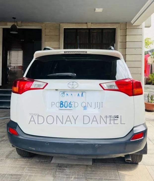 Toyota RAV4 2016 White