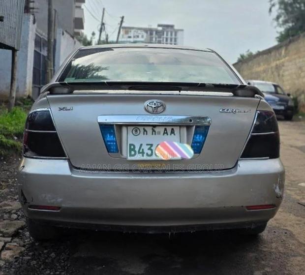 Toyota Corolla 2004 Maroon