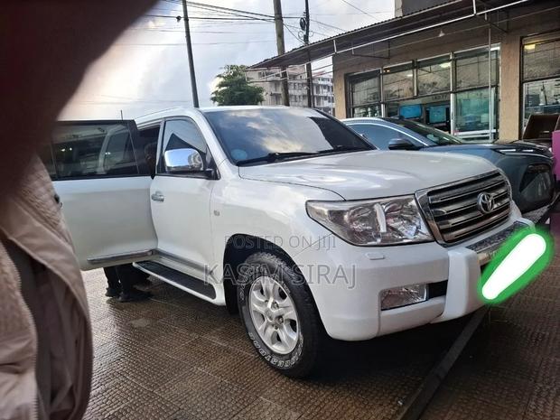 Toyota Land Cruiser 4.5 V8 TD STD 2009 White