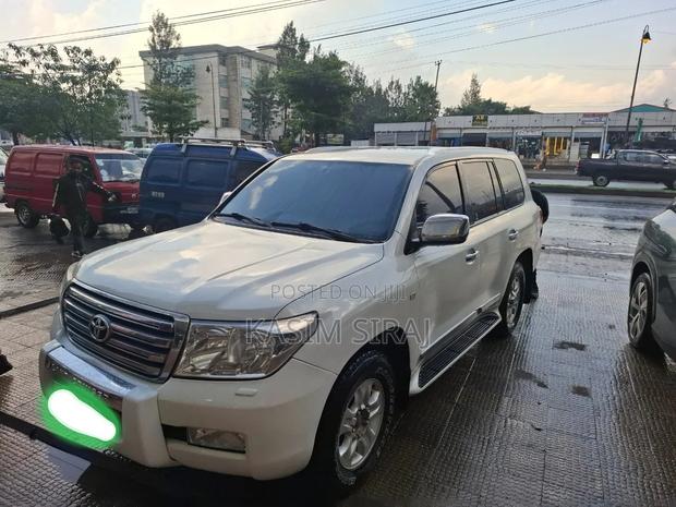 Toyota Land Cruiser 4.5 V8 TD STD 2009 White