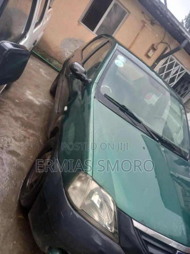 Dacia Logan 2006 Green