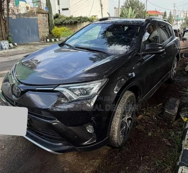 Toyota RAV4 2017 Gray