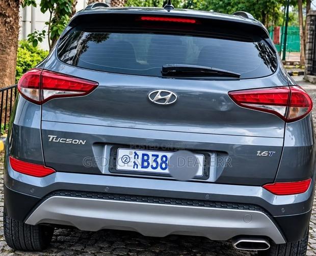 Hyundai Tucson 2017 Gray