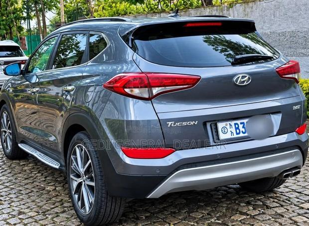 Hyundai Tucson 2017 Gray