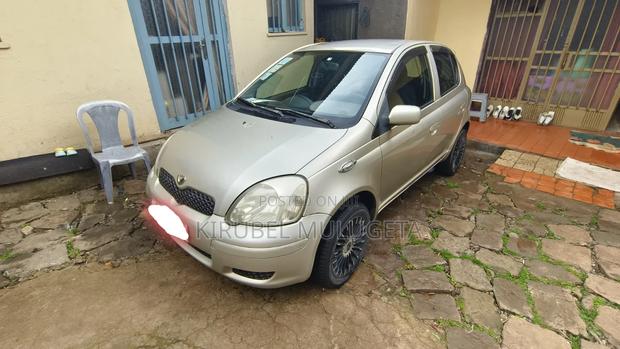 Toyota Vitz 2003