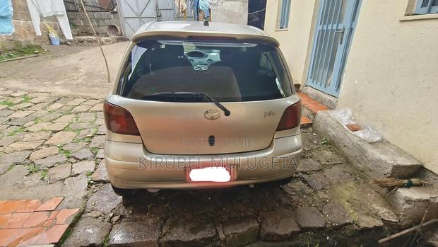 Toyota Vitz 2003