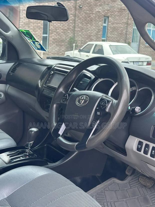 Toyota Tacoma 2014 Gray