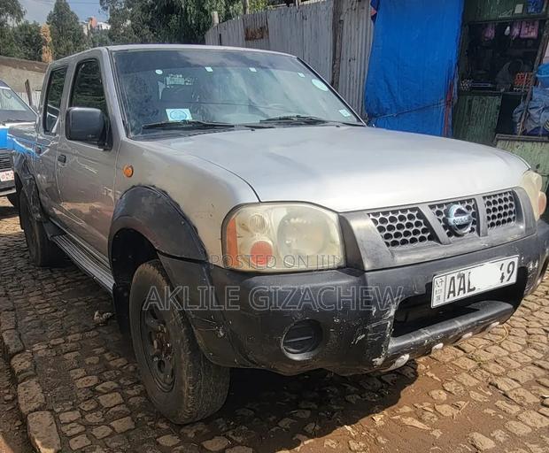 Nissan Pick-Up 2007 Silver