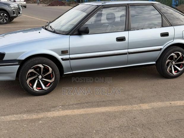 Toyota Corolla II 1.5 FWD 1992 Blue