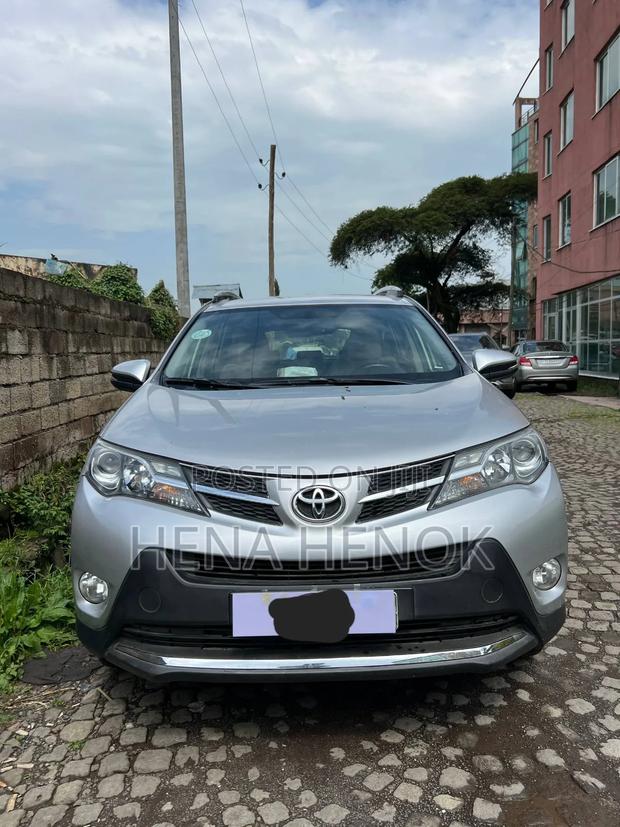 Toyota RAV4 2015 Silver