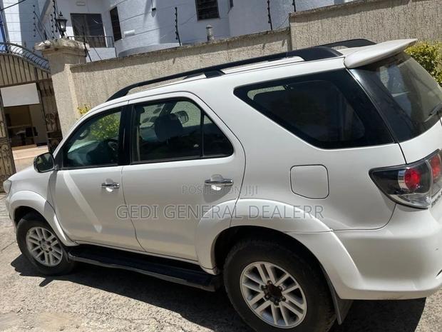 Toyota Fortuner 2015 White