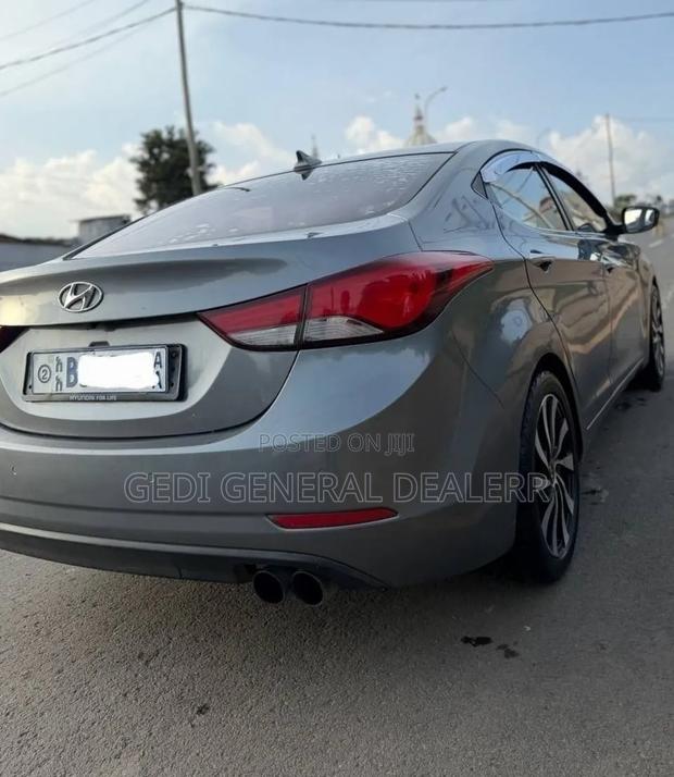 Hyundai Avante 2015 Gray