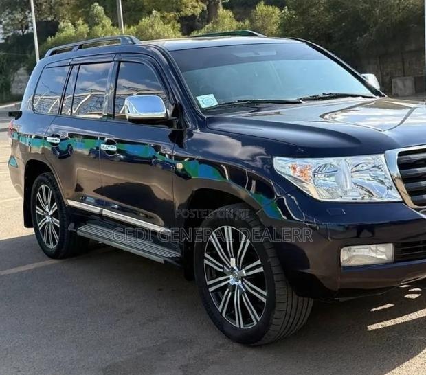 Toyota Land Cruiser 2009 Black