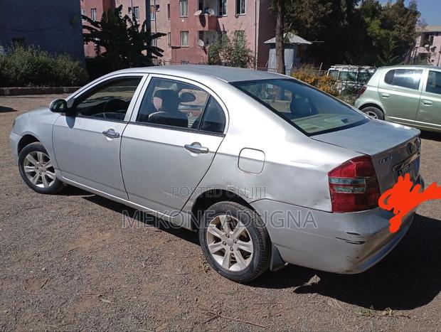 Lifan Abay 1.6 Sedan FWD 2011 Silver