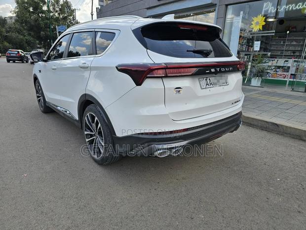 Jetour X70 Plus 2023 White