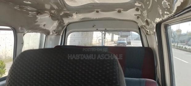 Suzuki Every Wagon 2012 White