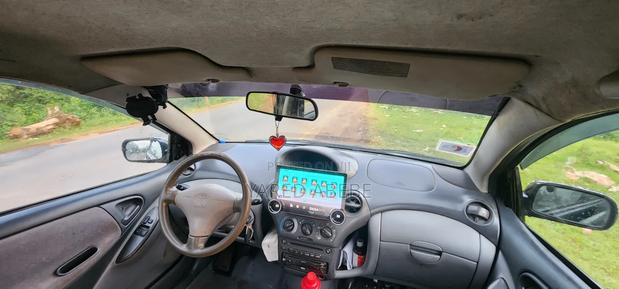 Toyota Vitz 2001 Gray