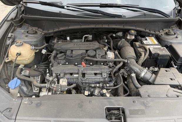 Hyundai Tucson 2022 Brown