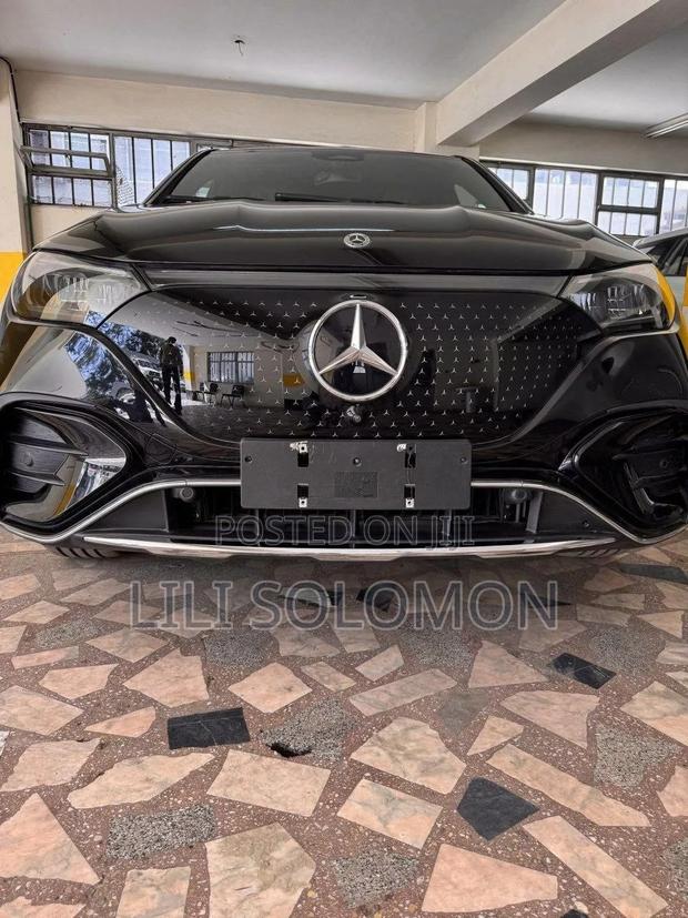 Mercedes-Benz EQE 2024 Black