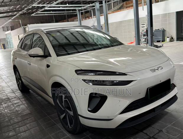 BYD Sealion 06 EV 2025 Off white