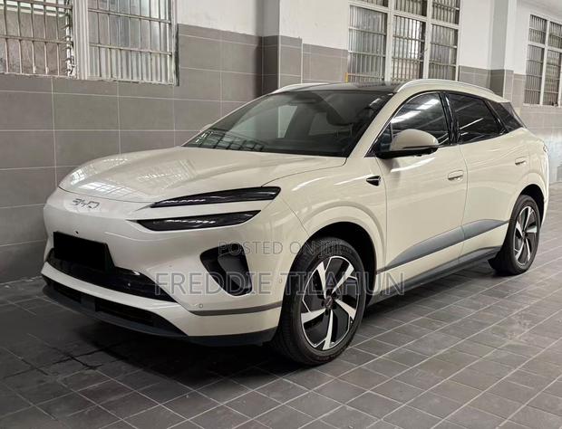 BYD Sealion 06 EV 2025 Off white