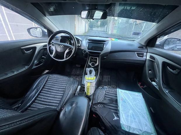 Hyundai Avante 2013 Silver