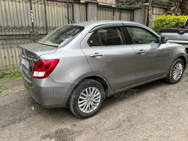 Suzuki Dzire 2022 Gray