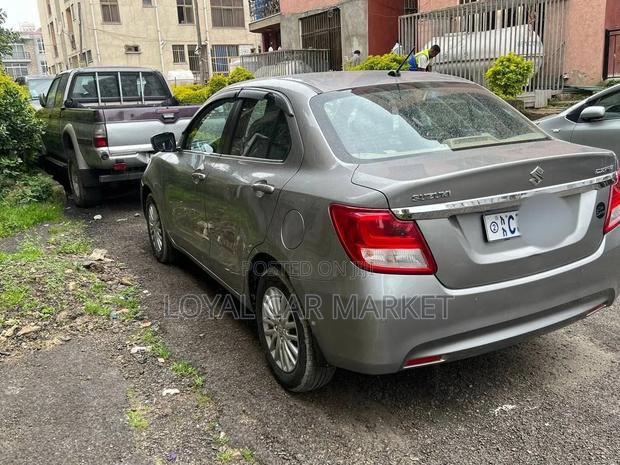 Suzuki Dzire 2022 Gray