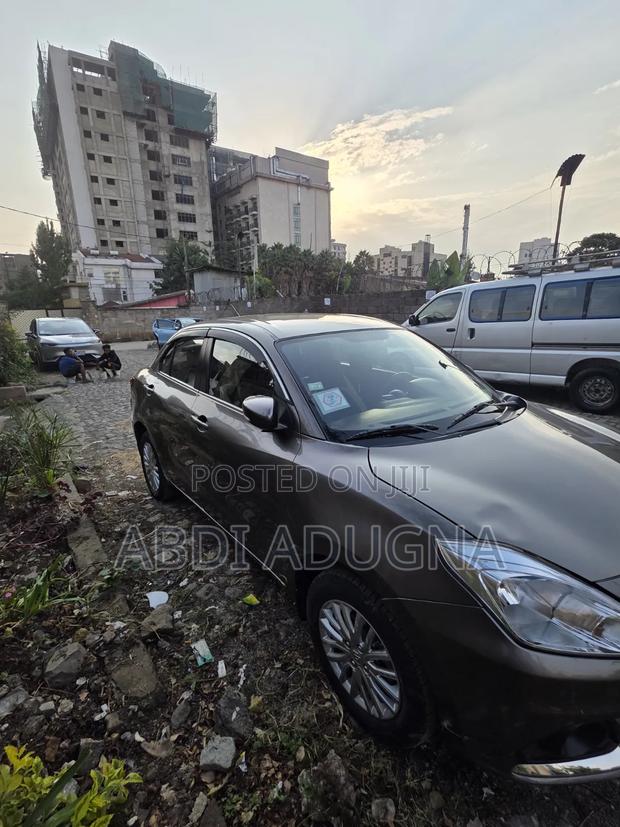 Suzuki Dzire 2022 Gray