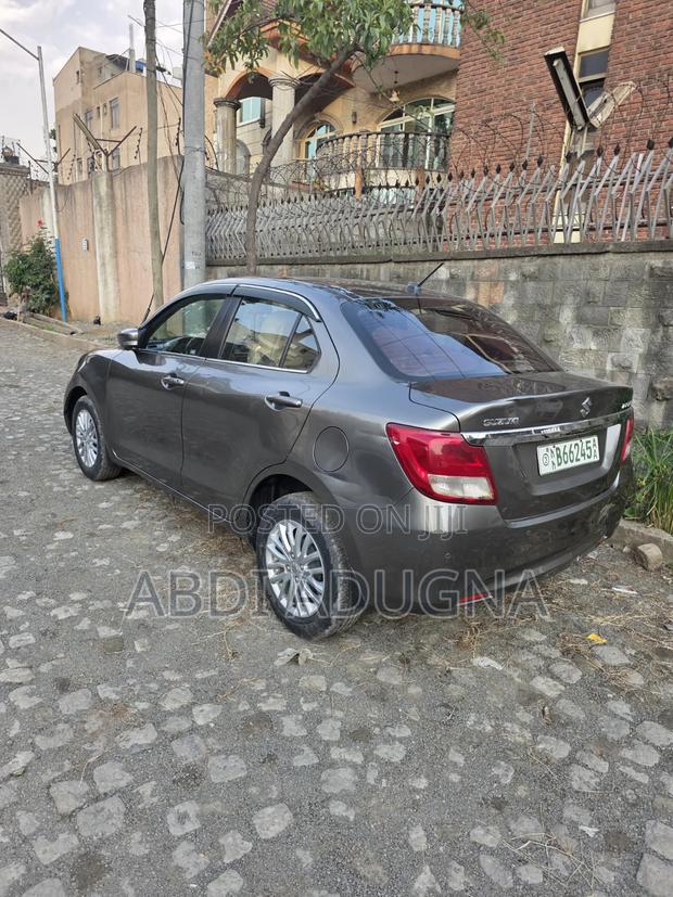 Suzuki Dzire 2022 Gray