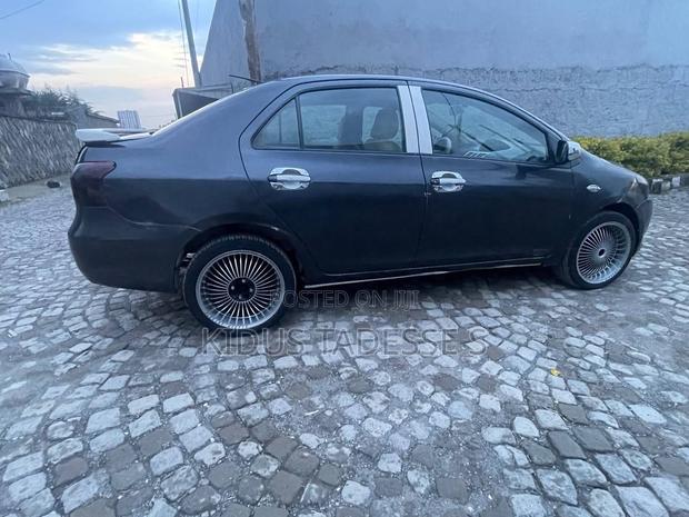 Toyota Yaris Sedan Automatic 2007 Black