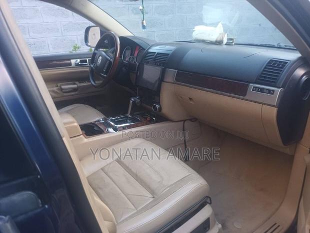 Volkswagen Touareg 2008 Blue