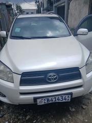 Toyota RAV4 2011 White for sale