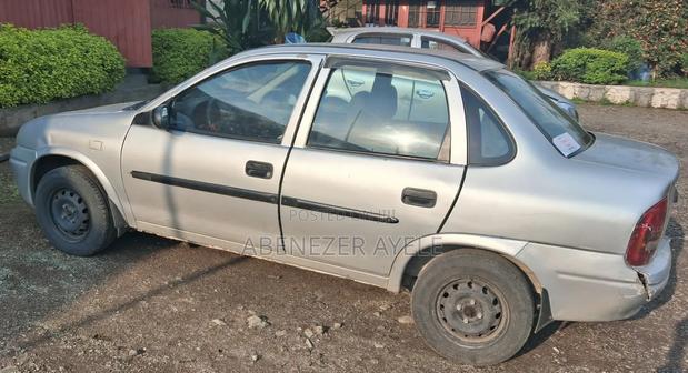 Opel Corsa 1.4 Twinport 2004 Gray