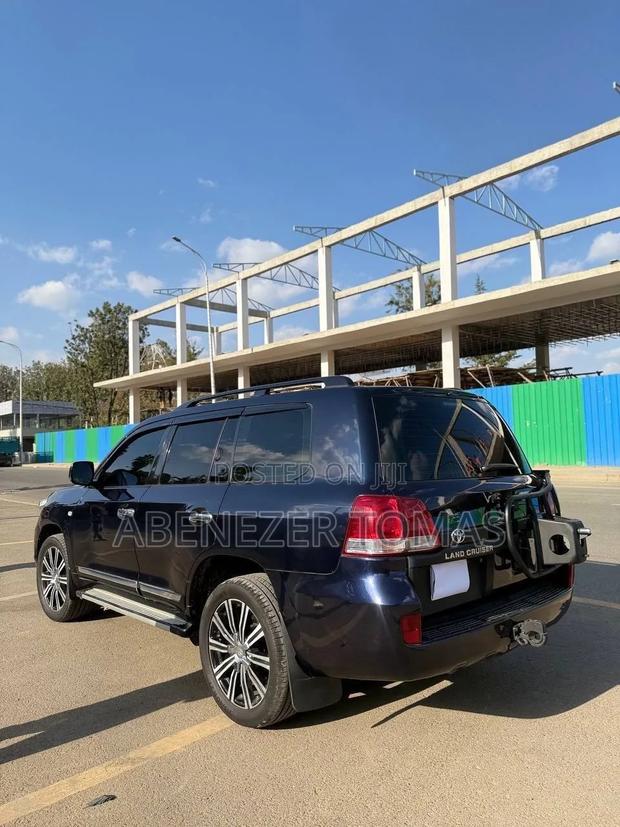 Toyota Land Cruiser 2009 Black