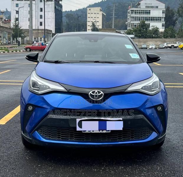 Toyota C-HR 2021 Blue