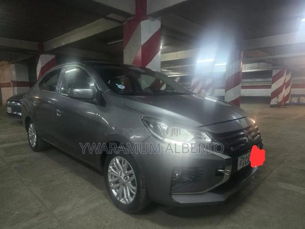 Mitsubishi Attrage 2022 Gray