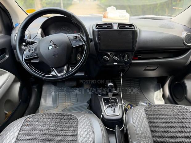 Mitsubishi Attrage 2022 Gray