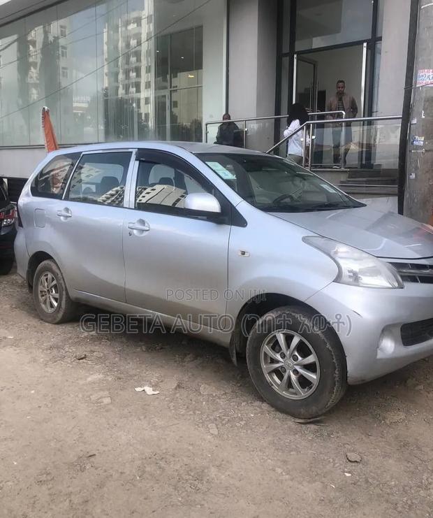 Toyota Avanza 2012 Silver