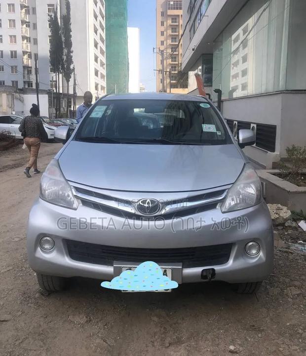 Toyota Avanza 2012 Silver