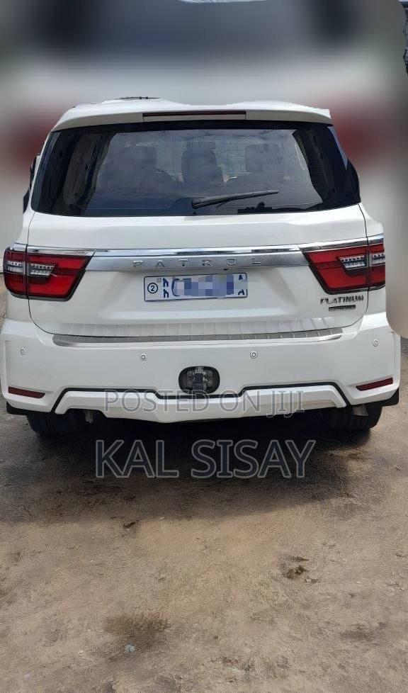 Nissan Patrol 2017 White