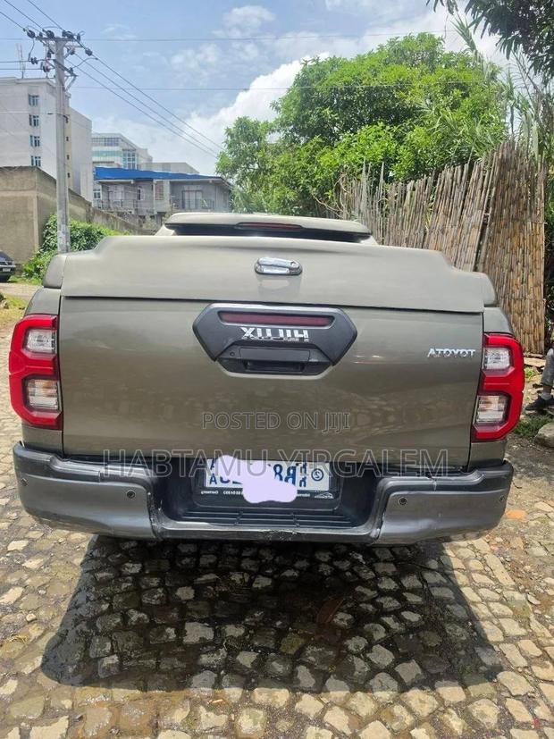 Toyota Hilux 2021