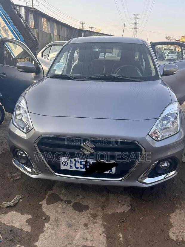 Suzuki Dzire 2022 Silver