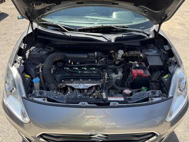 Suzuki Dzire 2022 Silver
