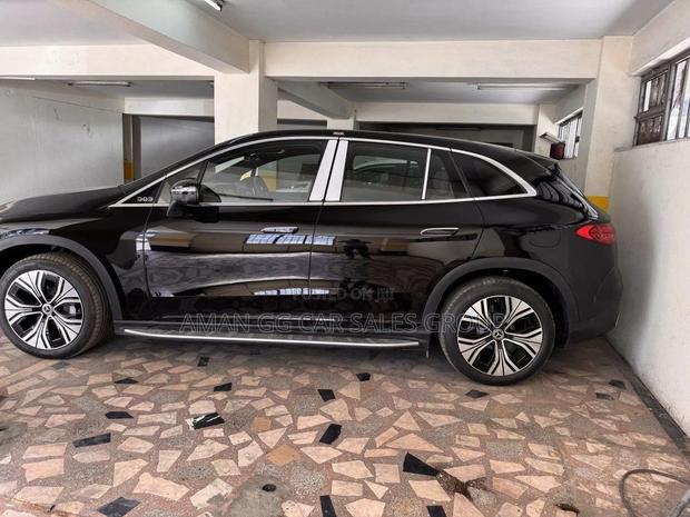Mercedes-Benz EQE 2025 Black