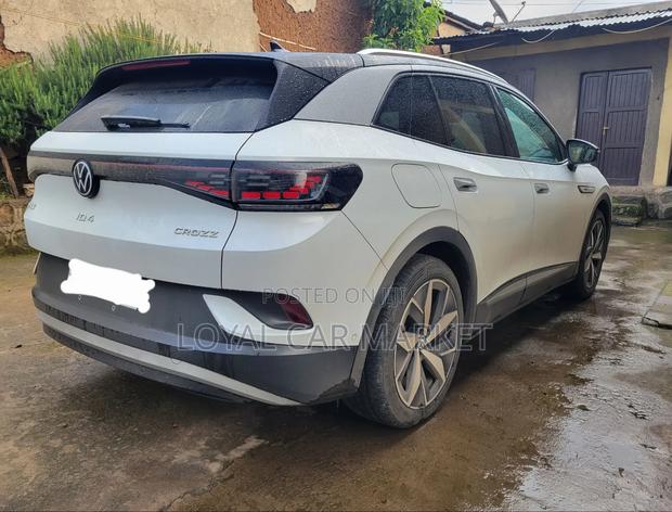 Volkswagen ID.4 S 2023 White
