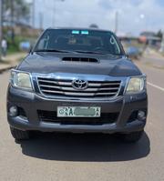 Toyota Hilux 2015 Gray for sale